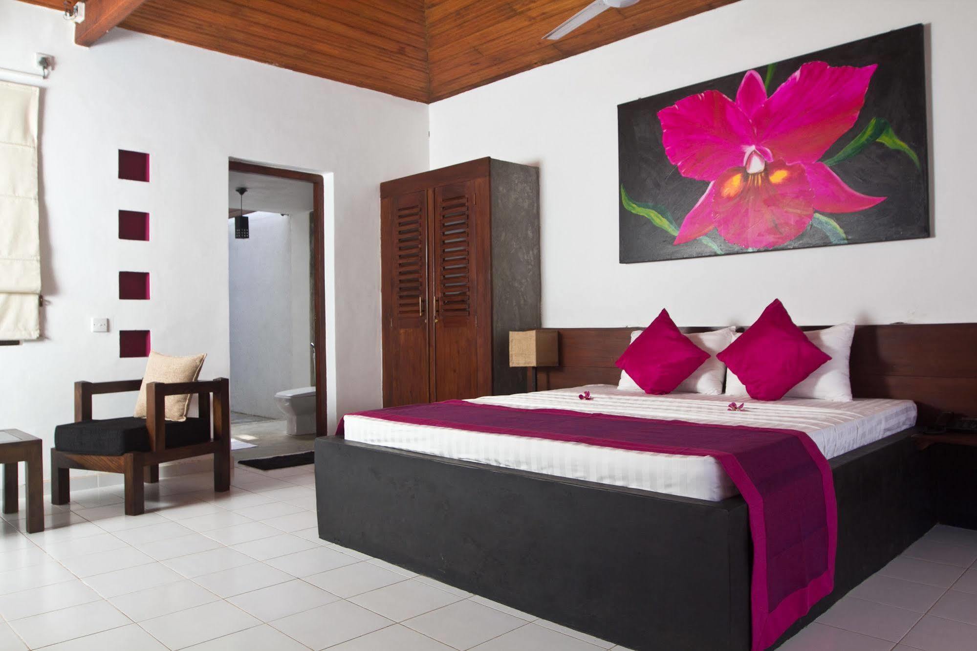 Cattleya Villa Хиккадува Экстерьер фото